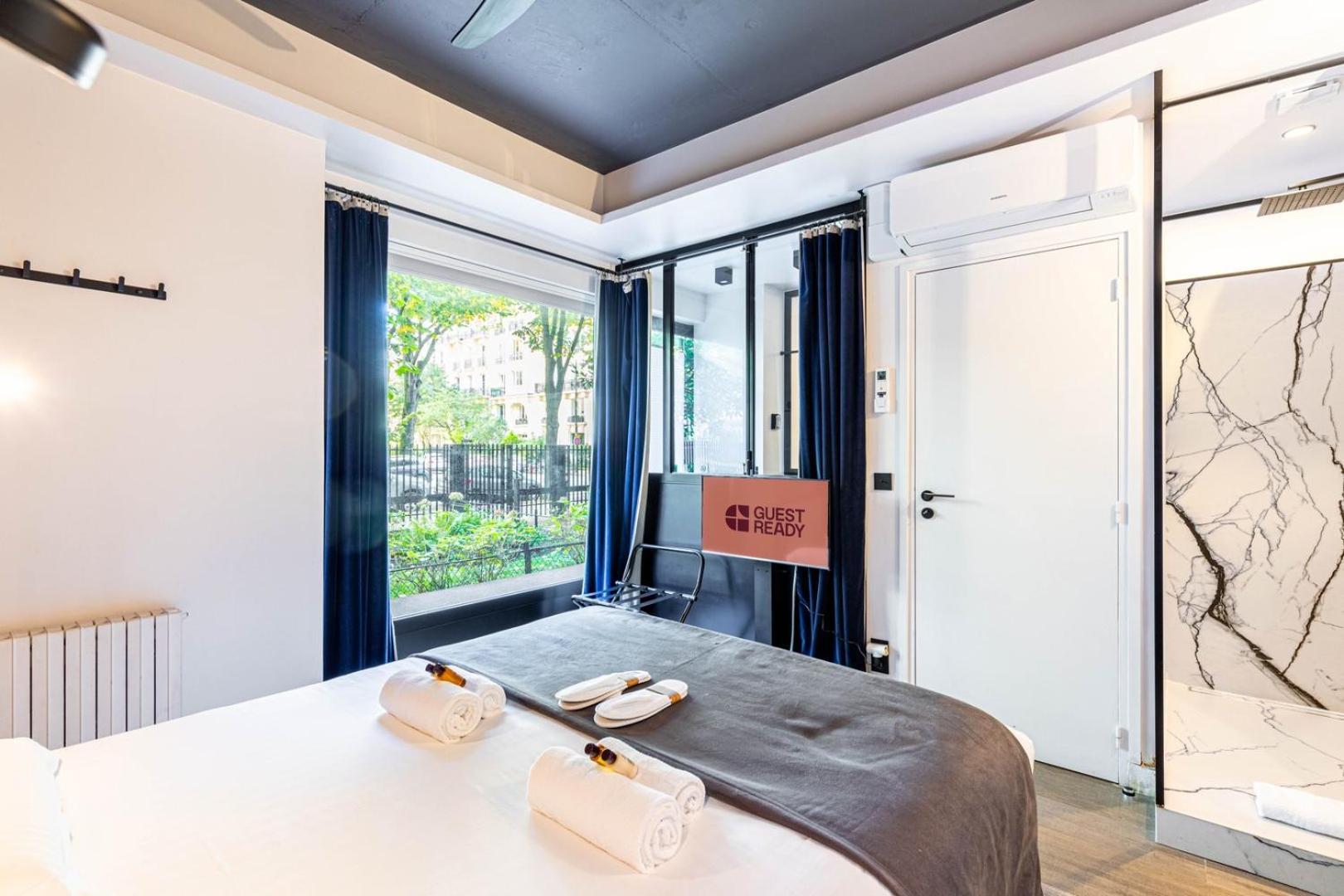 Modern Family Apartment Next To The Eiffel Tower Paris Exterior foto